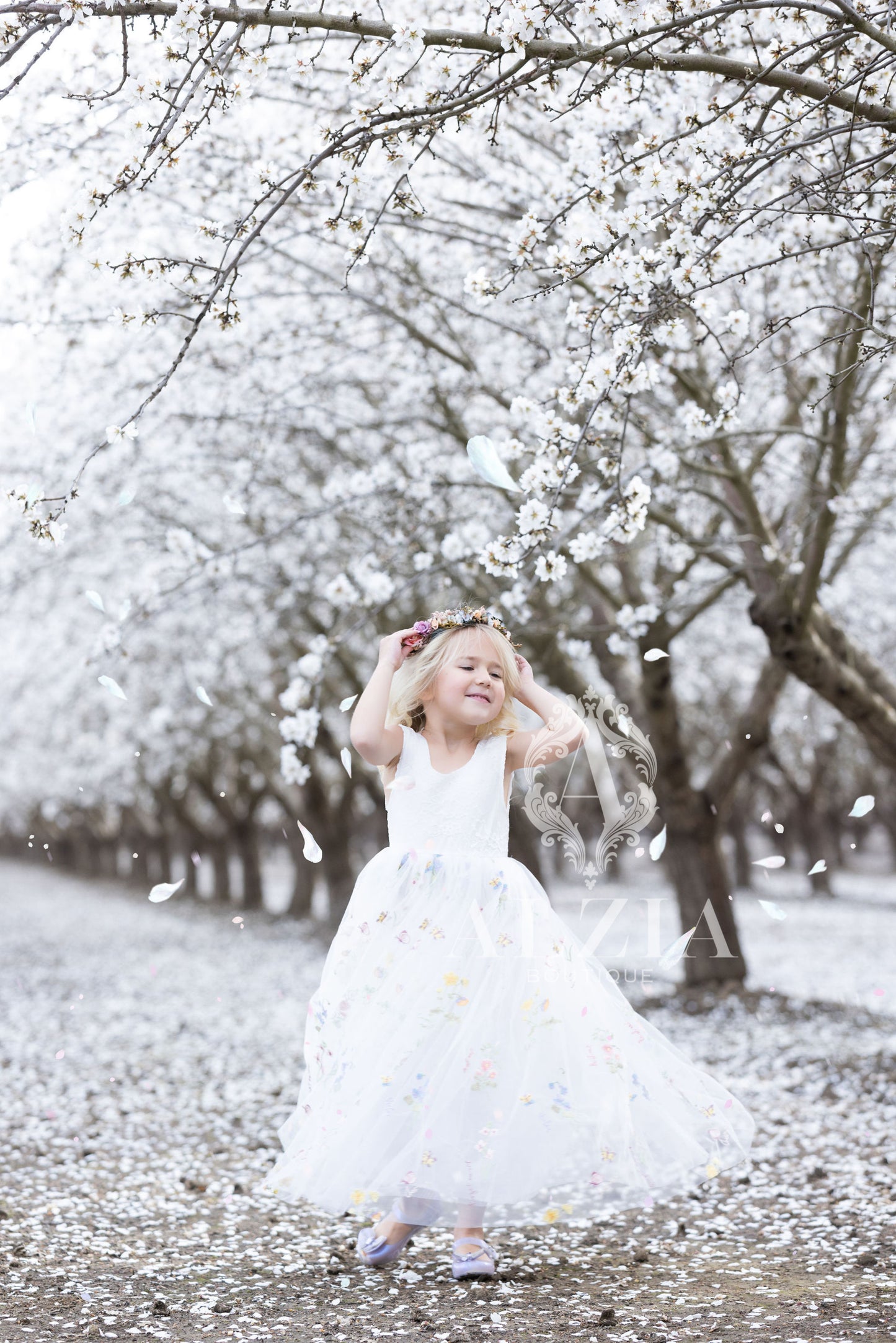 White Sleeveless Style Floral Embroidered Tulle Flower Girl